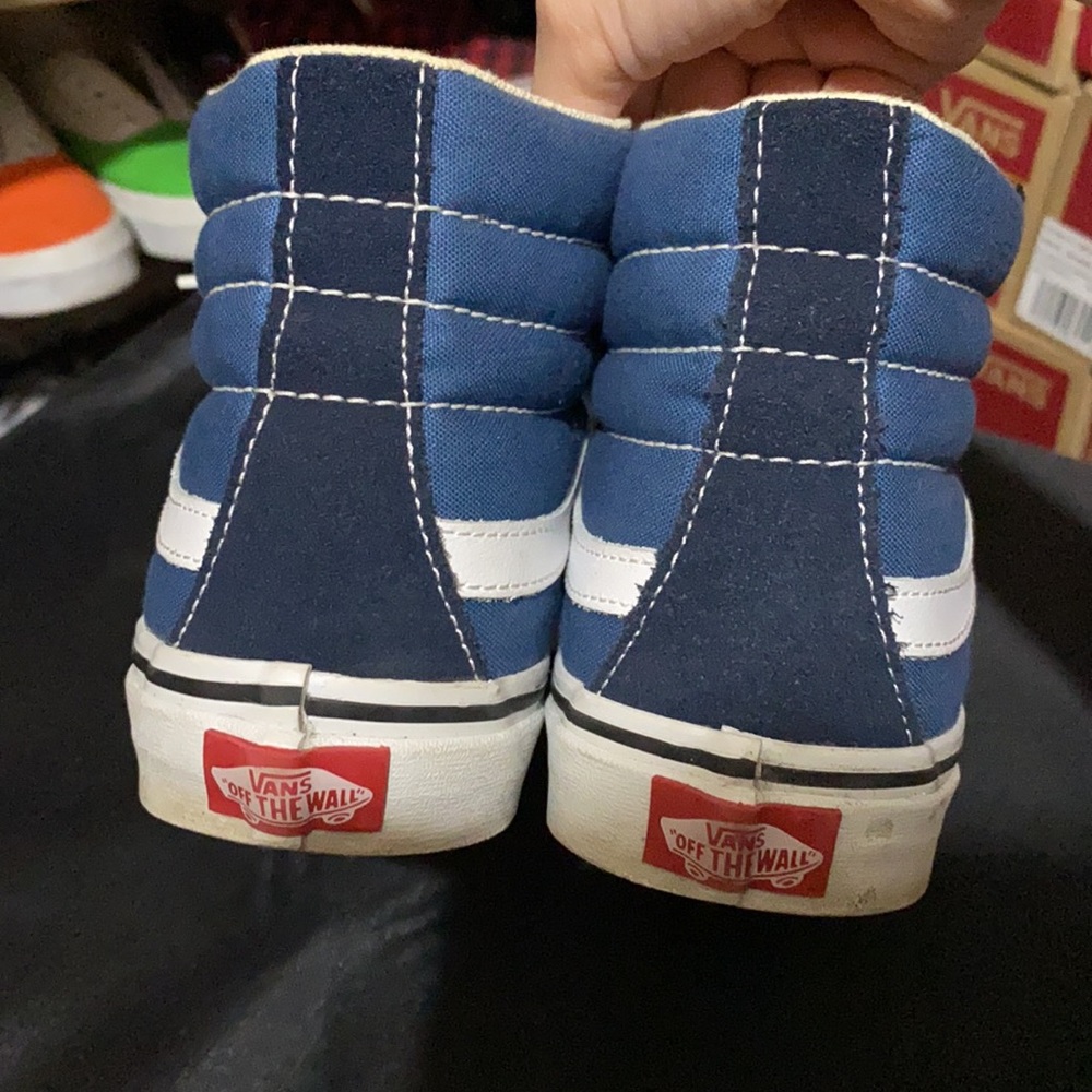 Vans - Picture 2 of 3